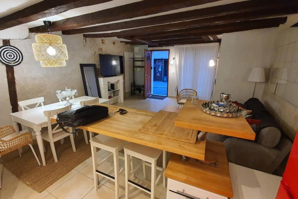 Maison Entiere De 115M2 En Hyper Hyper Centre Aux Coeur Des Halles De Tours De 2 A 7 Personnes Ngoại thất bức ảnh